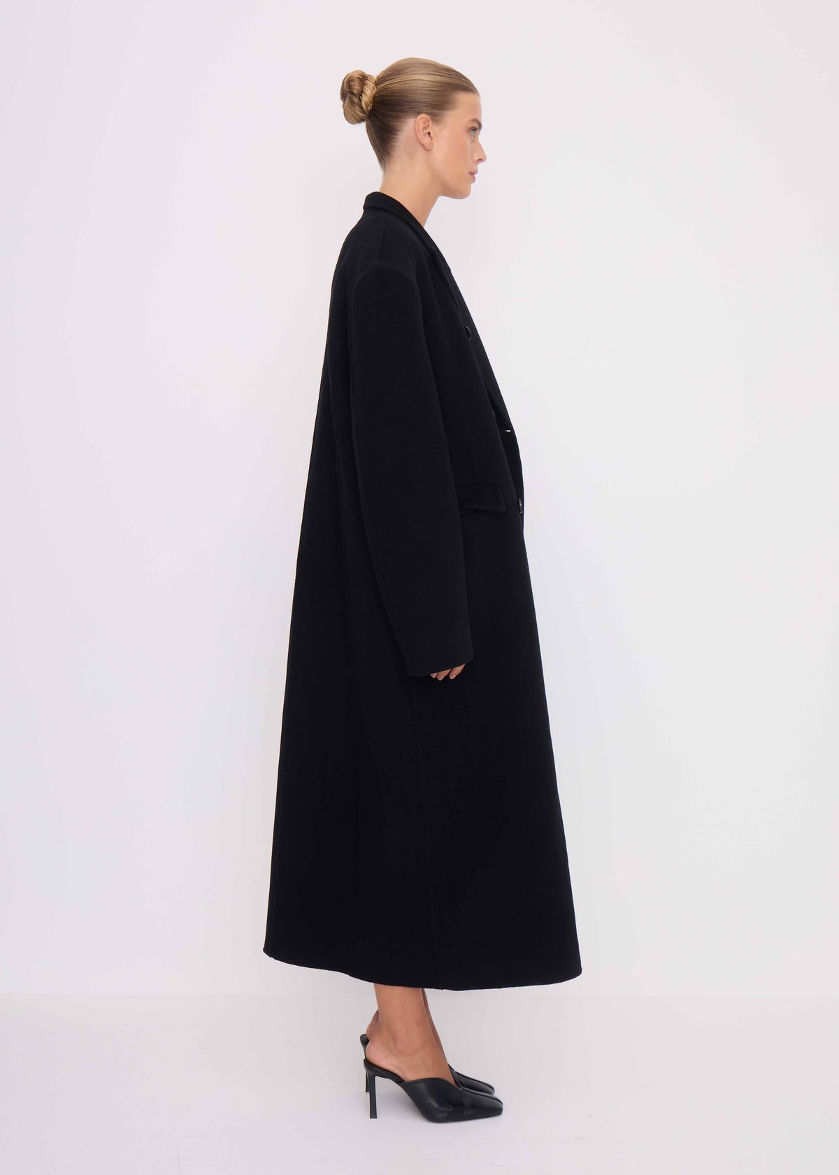 The Gallery Coat